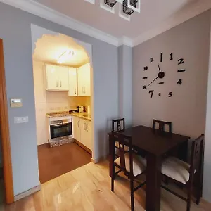 https://apartamento-la-muralla.es-andalucia.com